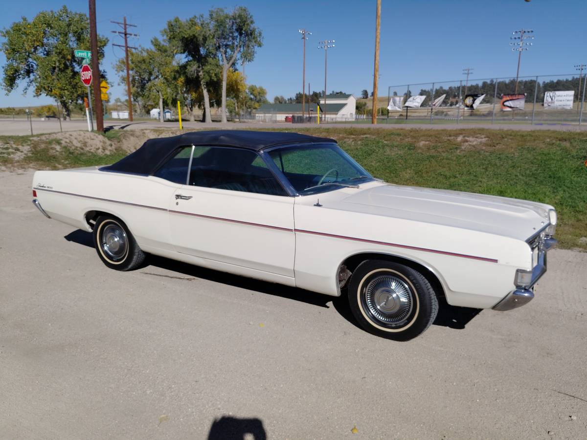 Ford-fairlane-1968-white-2