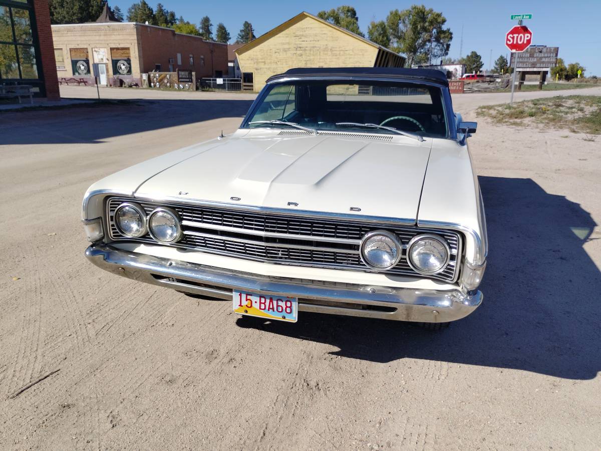 Ford-fairlane-1968-white