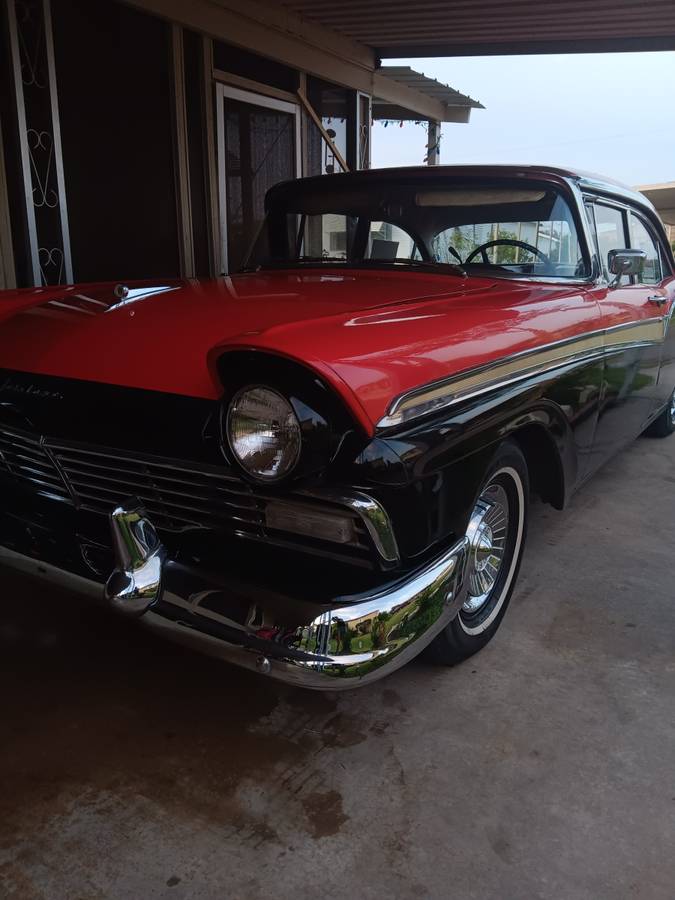 Ford-fairlane-500-1957-red-11
