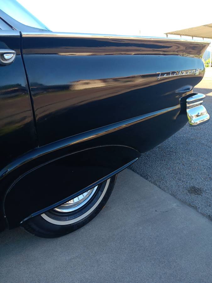 Ford-fairlane-500-1957-red-17