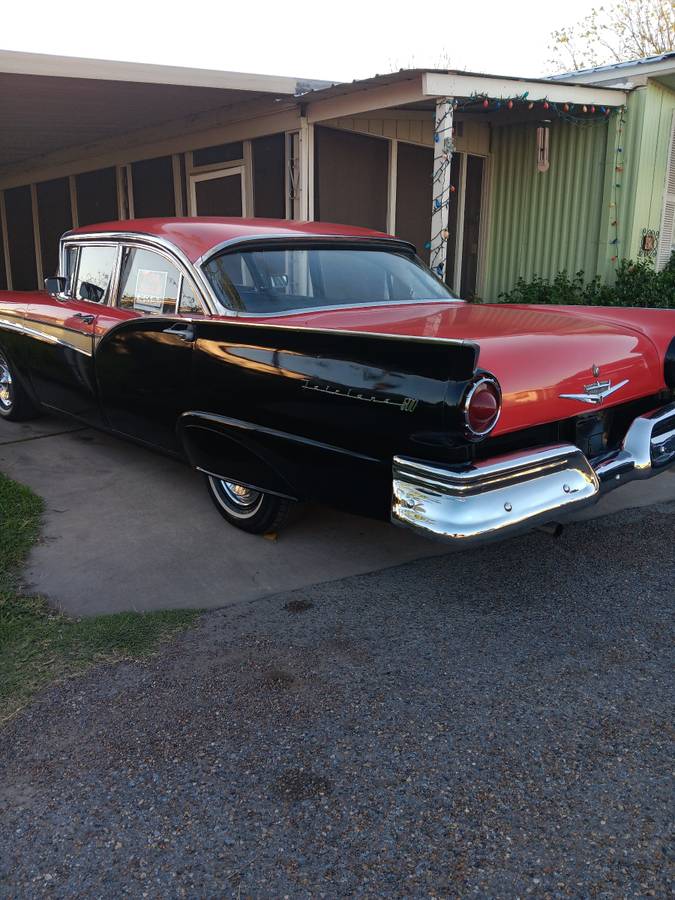 Ford-fairlane-500-1957-red-19