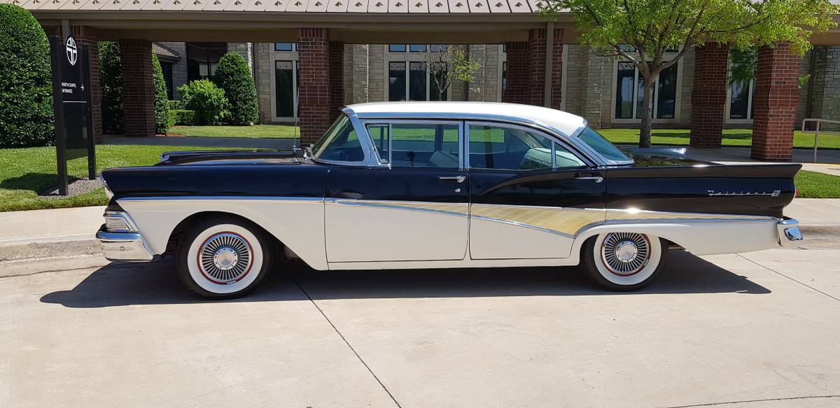 Ford-fairlane-500-1958-custom-11