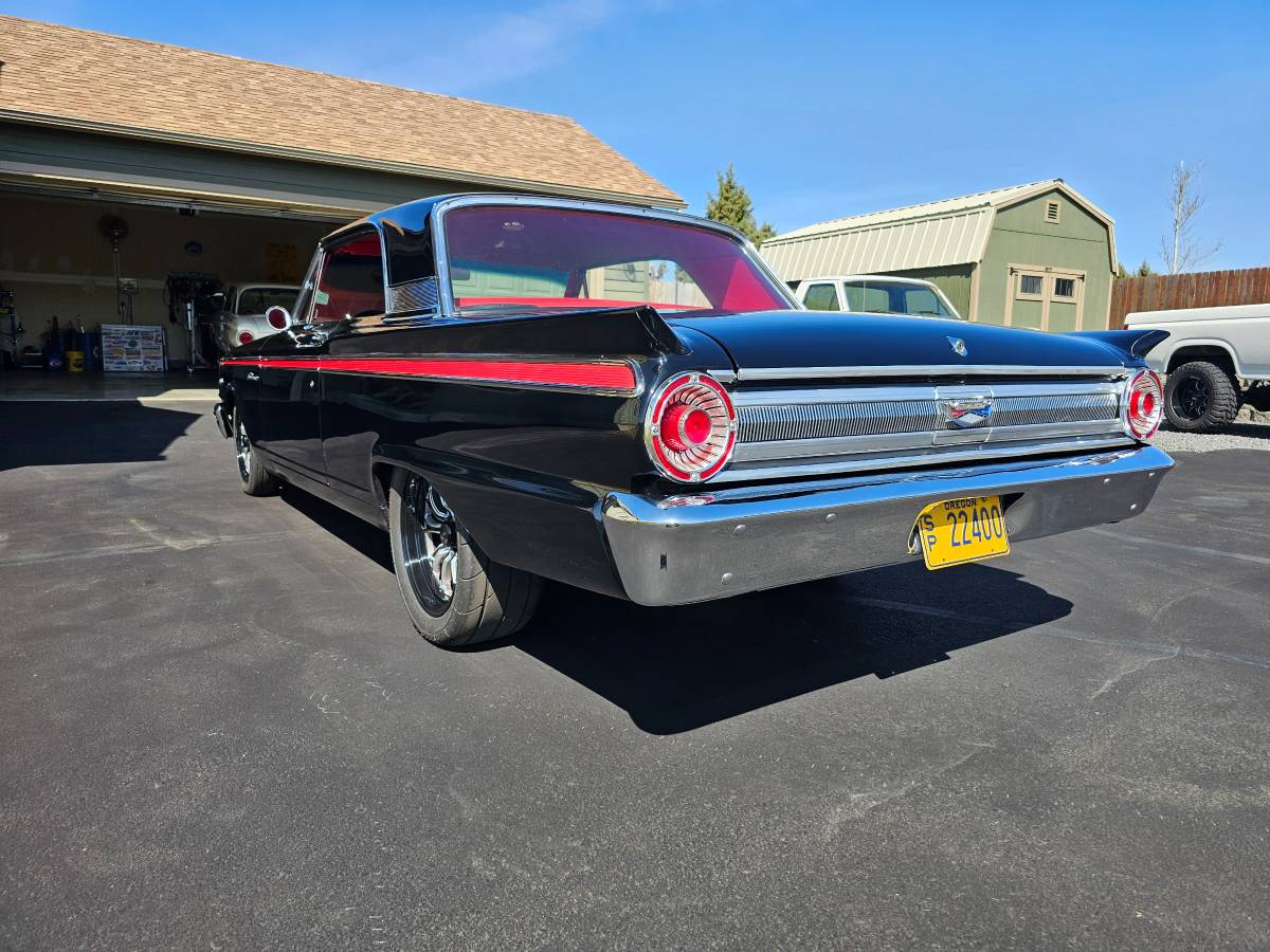 Ford-fairlane-500-1963-black-8