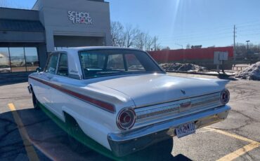 Ford-fairlane-500-1963-white-3