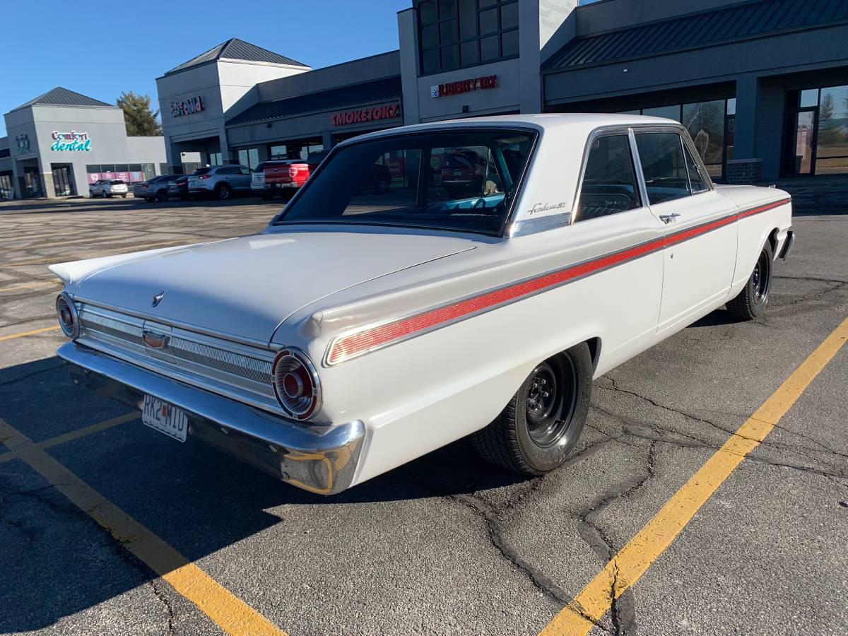 Ford-fairlane-500-1963-white-4