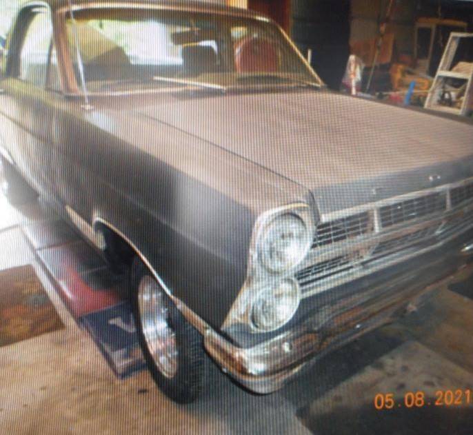 Ford-fairlane-ranchero-1967-11