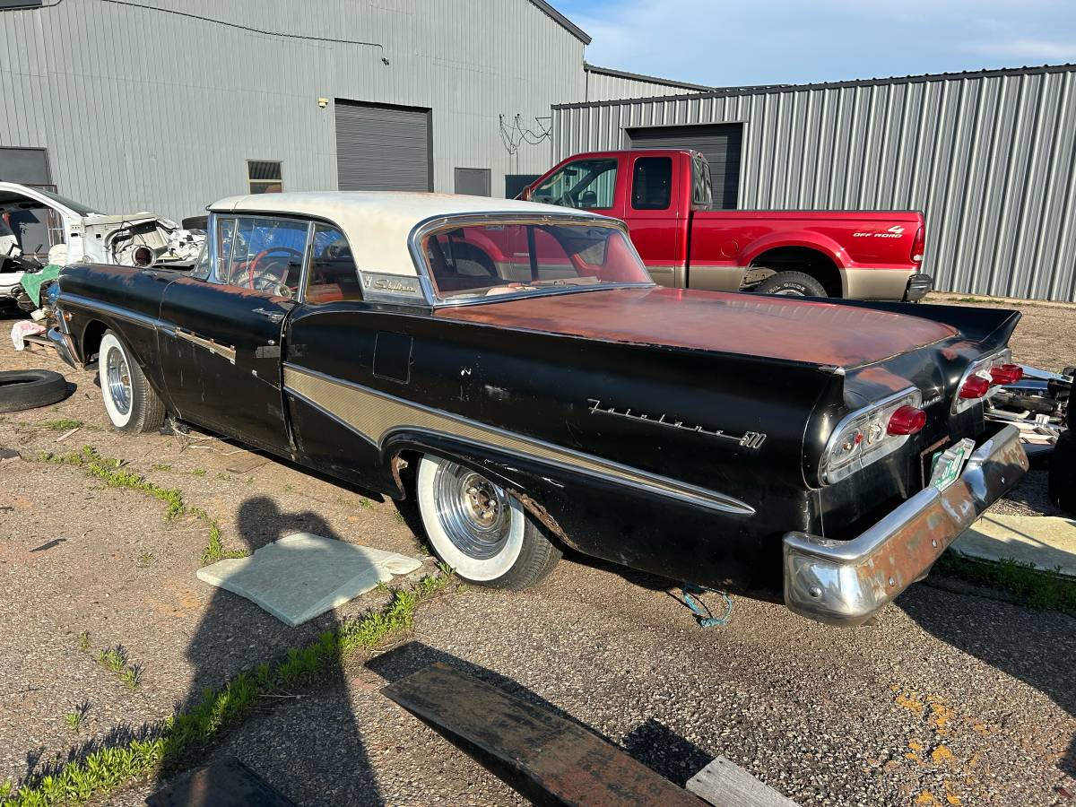 Ford-fairlane-skyliner-1958-black-2
