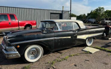 Ford-fairlane-skyliner-1958-black
