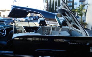 Ford-fairlane-sunliner-1957-black-41