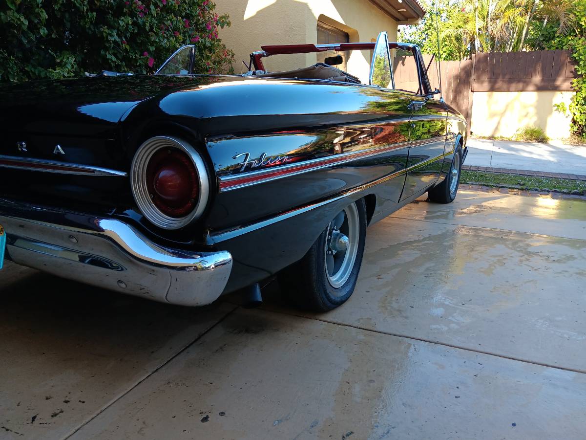 Ford-falcon-futura-1963-black-1