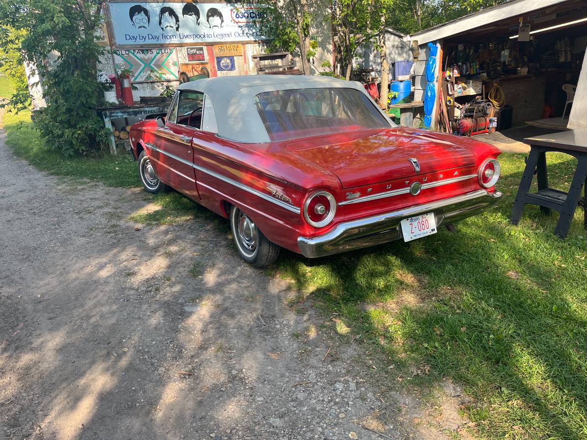 Ford-falcon-futura-convertible-1963-red