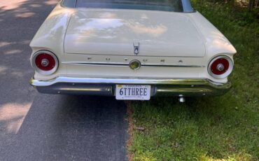 Ford-falcon-futura-convertible.-1963-white-1