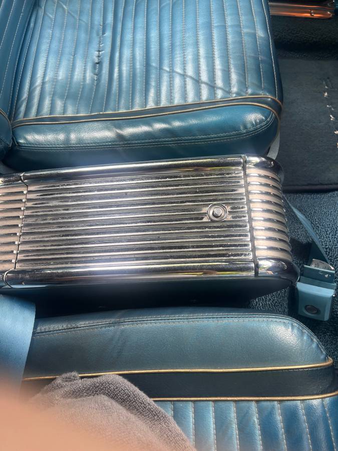 Ford-falcon-futura-convertible.-1963-white-12