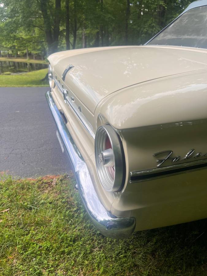 Ford-falcon-futura-convertible.-1963-white-22