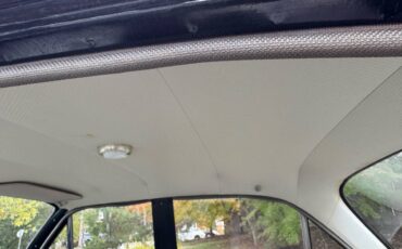Ford-falcon-sedan-deluxe-trim-1962-black-4