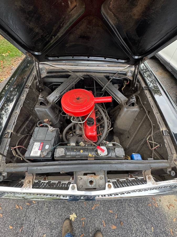 Ford-falcon-sedan-deluxe-trim-1962-black-6
