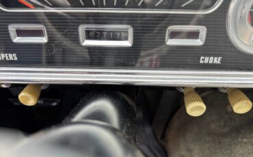 Ford-falcon-sedan-deluxe-trim-1962-black-9