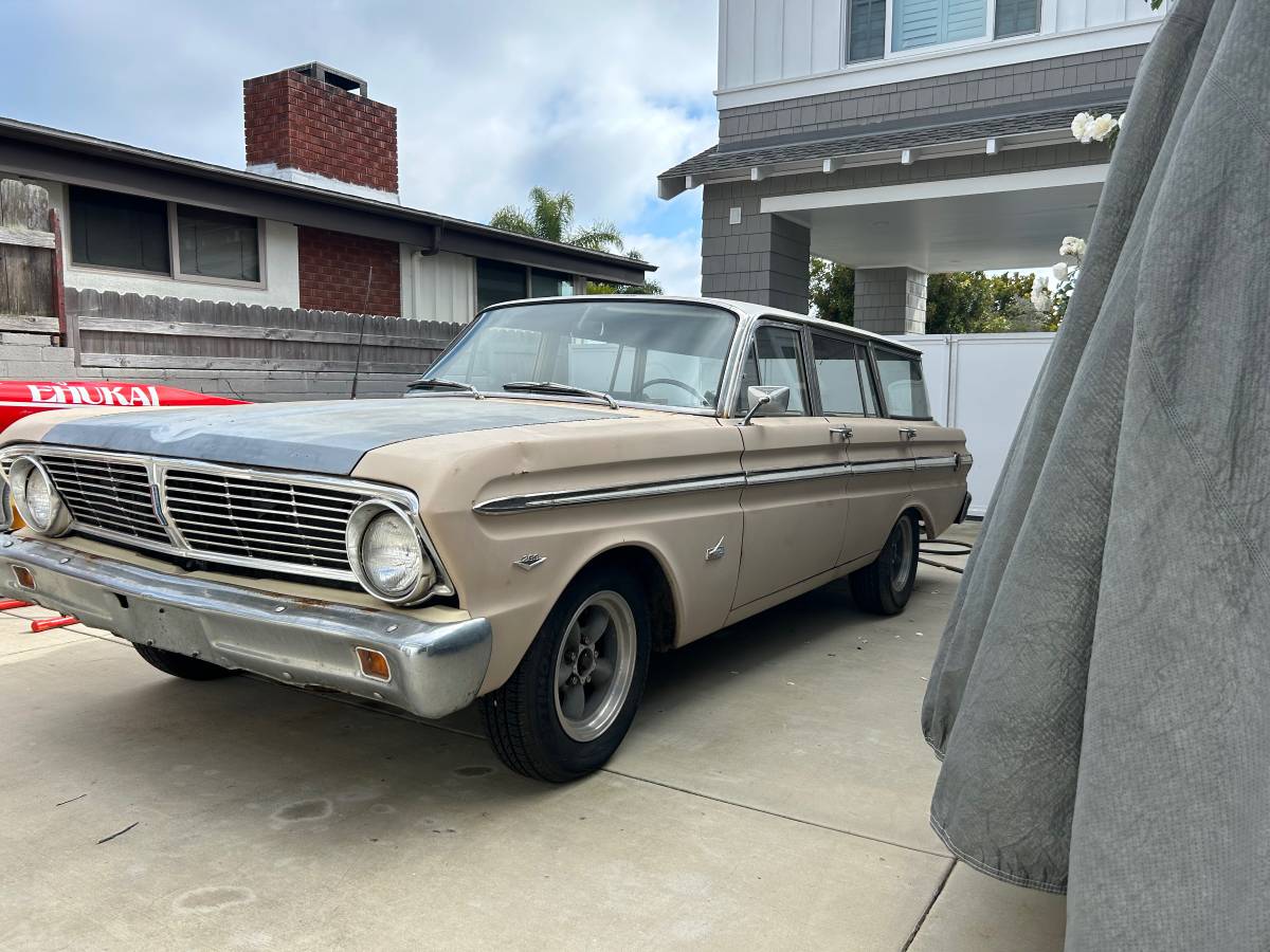 Ford-falcon-wagon-1965