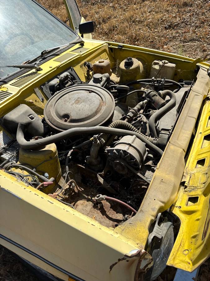 Ford-fiesta-s-1980-yellow-3