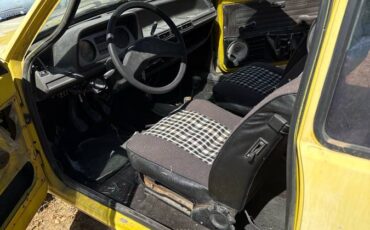 Ford-fiesta-s-1980-yellow-5