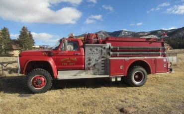 Ford-firetruck-1979-red