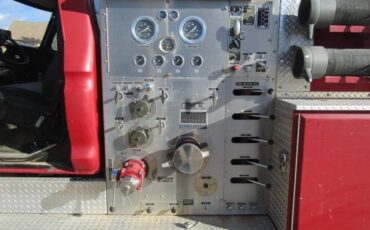 Ford-firetruck-1979-red-5