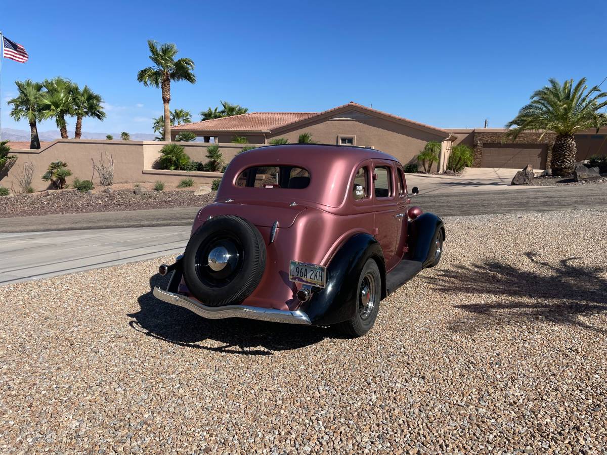 Ford-four-door-1936-custom-2