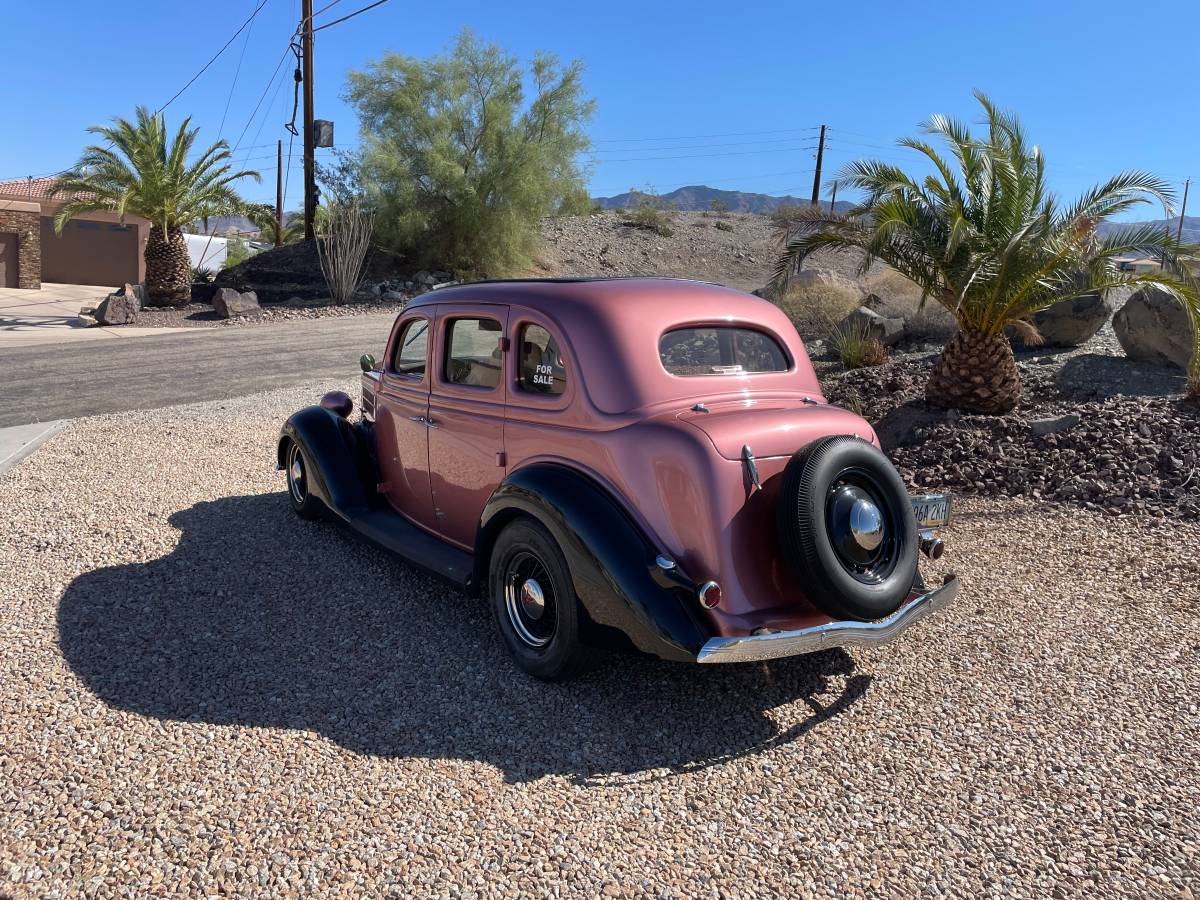 Ford-four-door-1936-custom-7