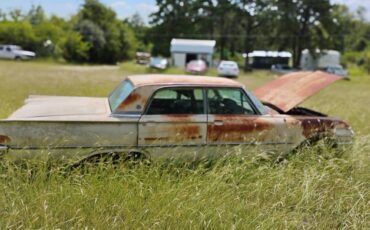 Ford-galaxie-1961-white-12