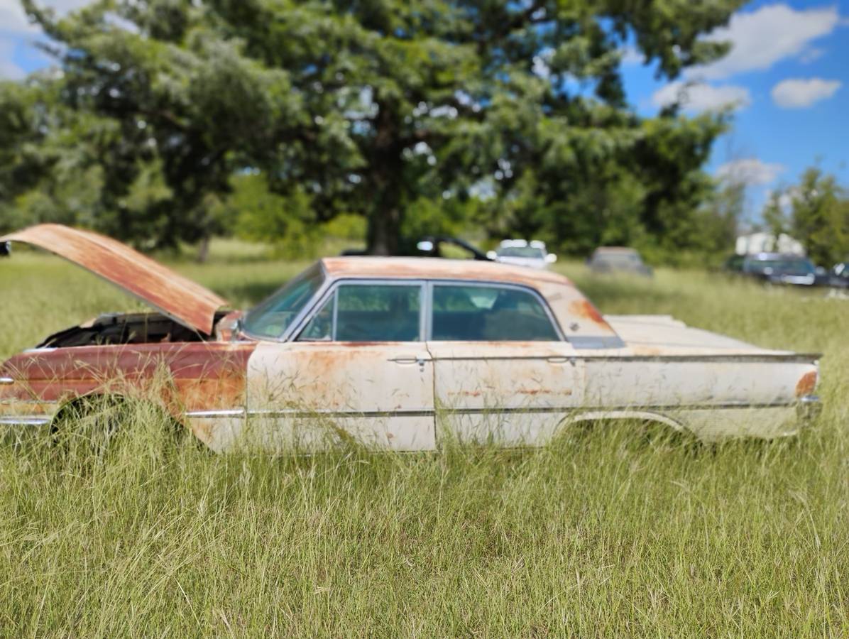 Ford-galaxie-1961-white-13