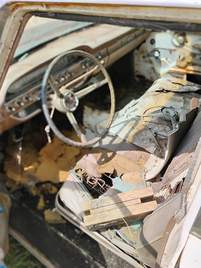 Ford-galaxie-1961-white-14
