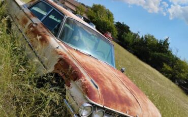 Ford-galaxie-1961-white-8
