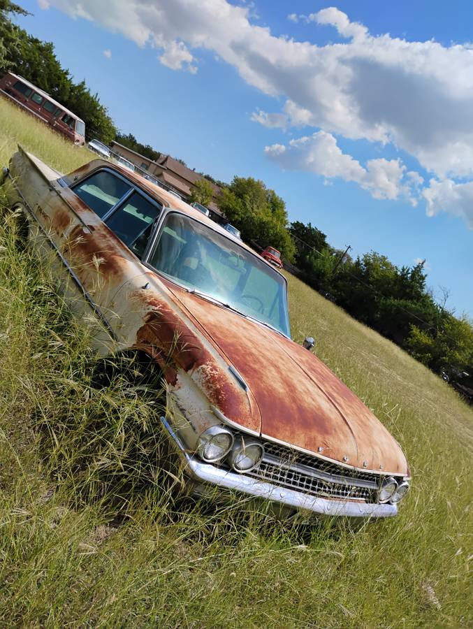 Ford-galaxie-1961-white-8
