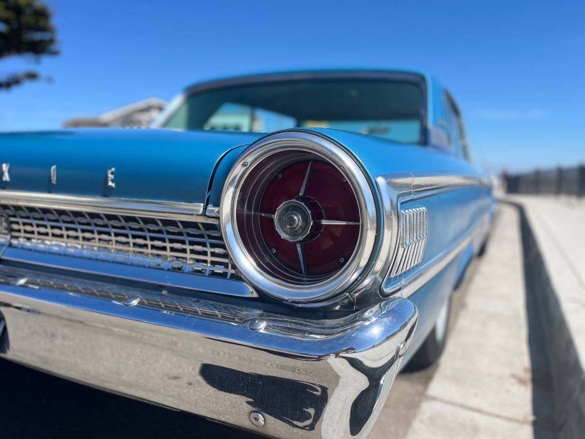 Ford-galaxie-500-1963-blue-3