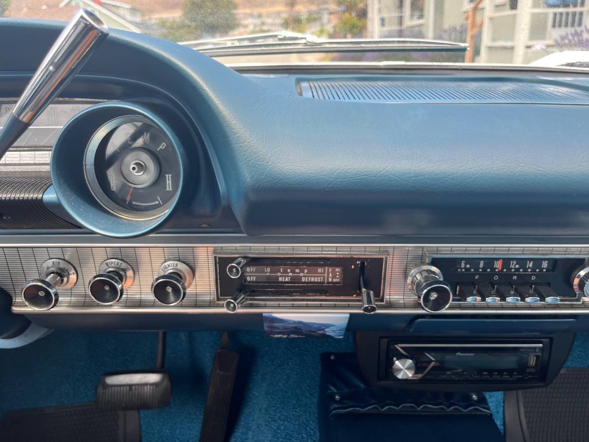 Ford-galaxie-500-1963-blue-6