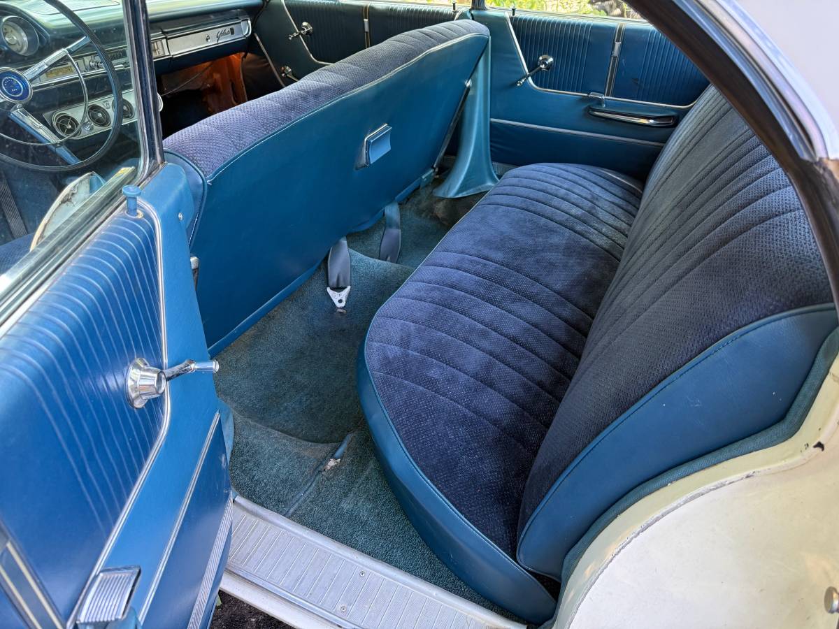 Ford-galaxie-500-1964-white-20