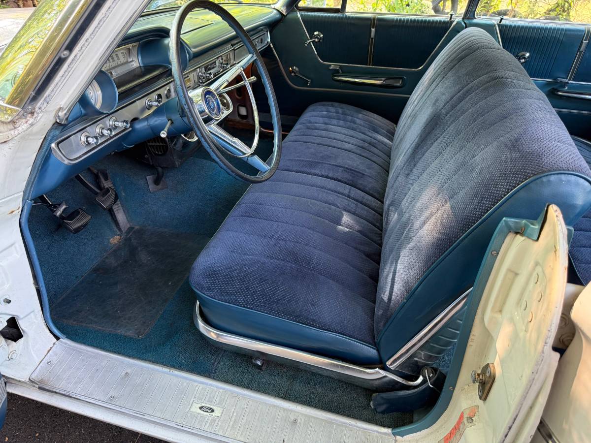 Ford-galaxie-500-1964-white-4