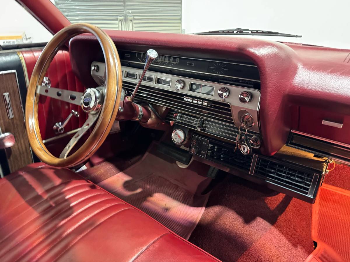 Ford-galaxie-500-1967-red-10