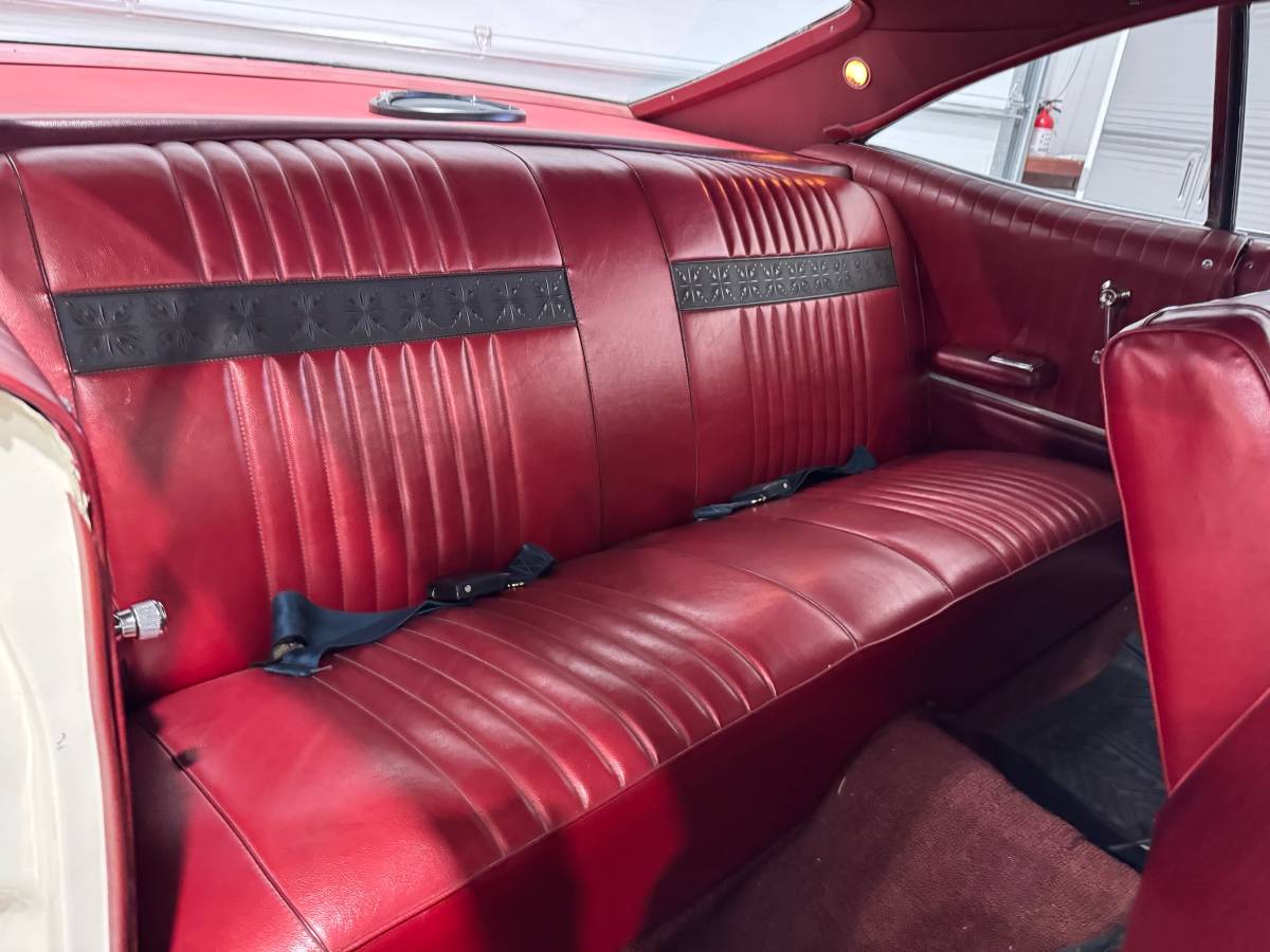 Ford-galaxie-500-1967-red-12