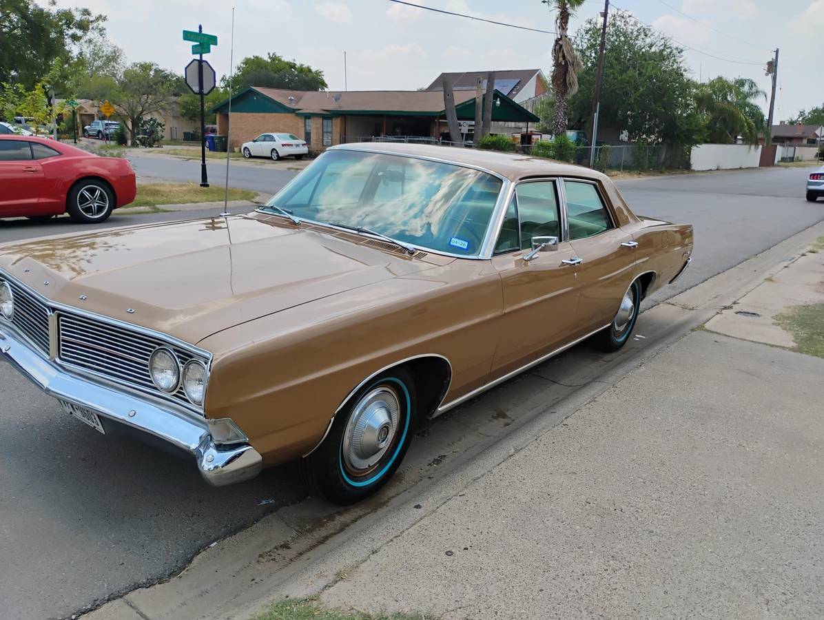 Ford-galaxie-500-1968-6