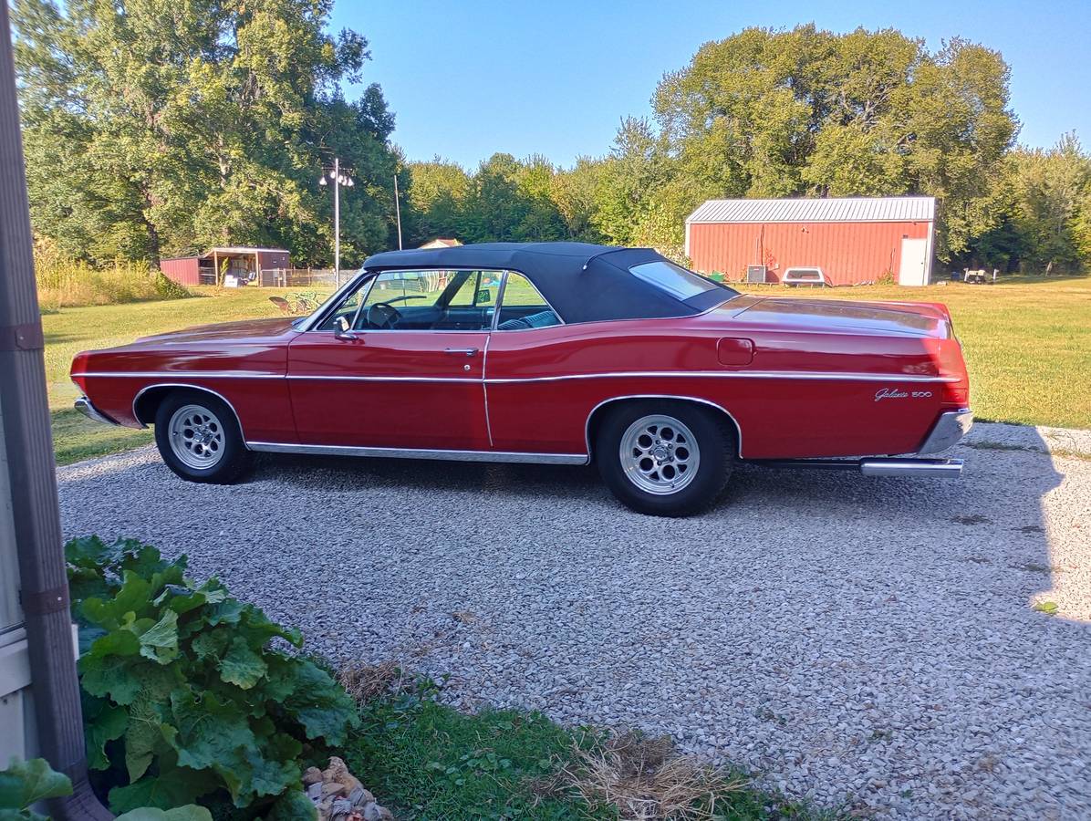 Ford-galaxie-500-1968-red-8