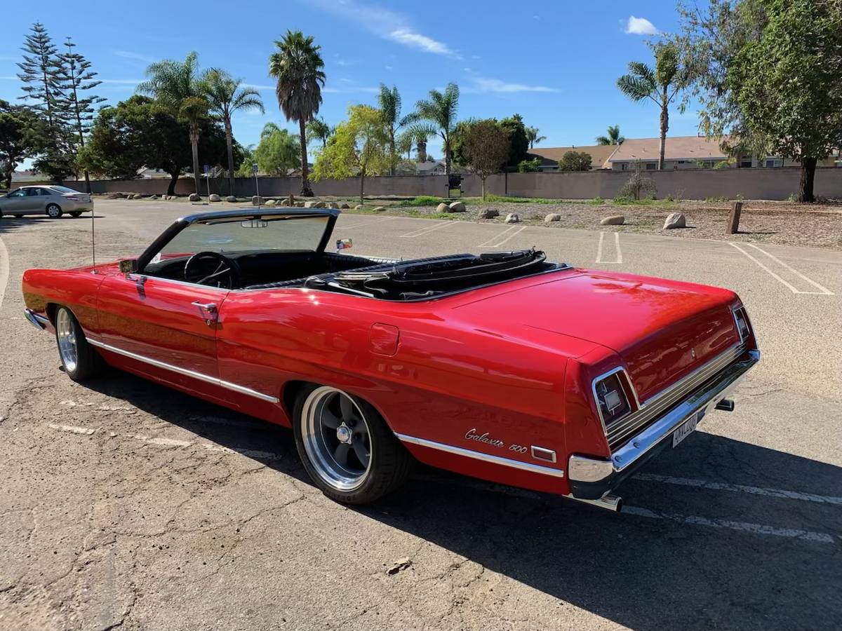 Ford-galaxie-500-convertible-1969-4