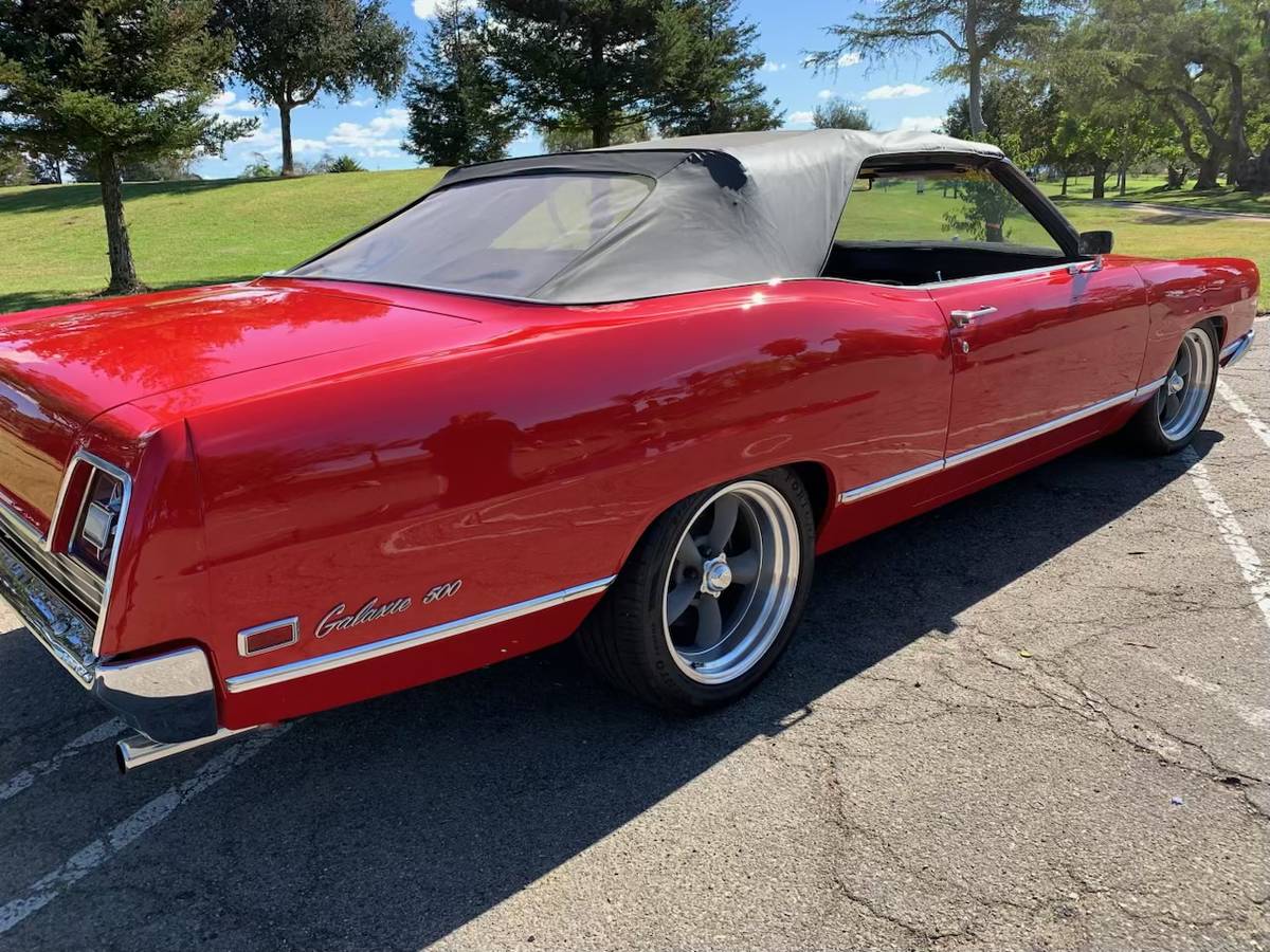 Ford-galaxie-500-convertible-1969-7