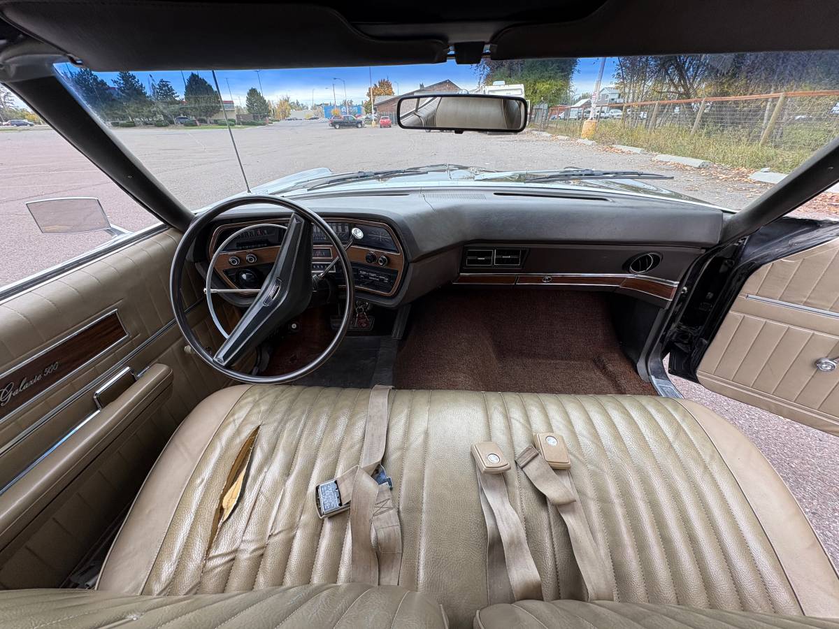 Ford-galaxie-convertible-1969-black-12