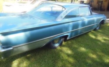 Ford-galaxie-starliner-1961-green-2