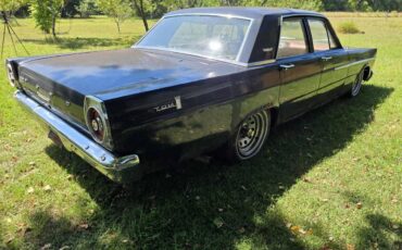 Ford-galaxy-500-1966-black-5