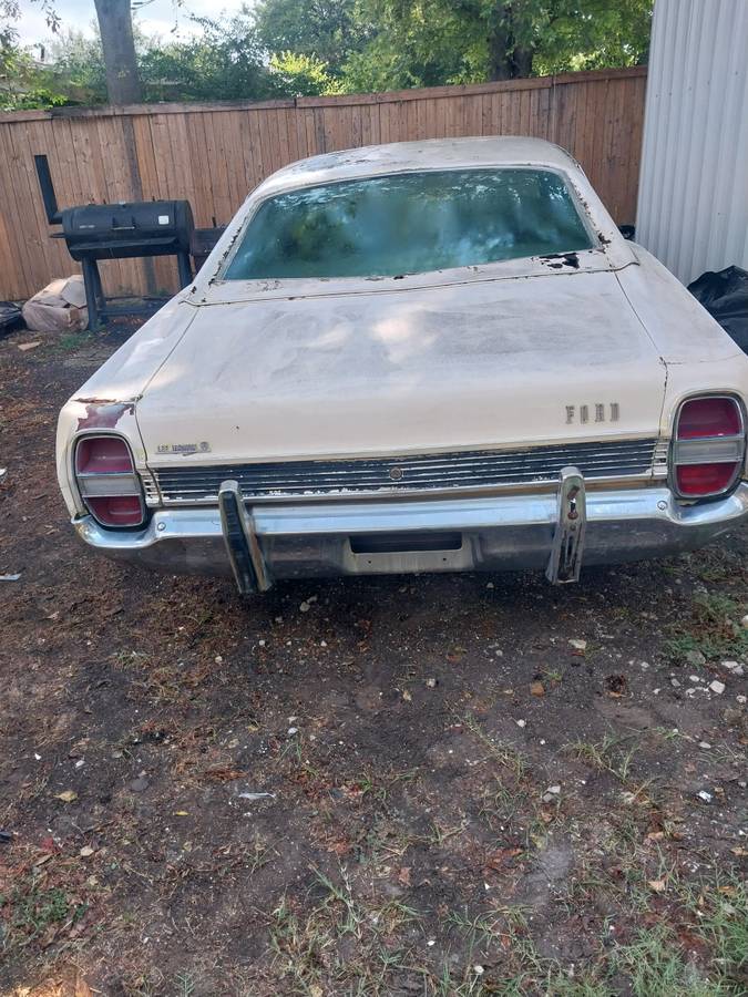 Ford-galaxy-500-1968-7
