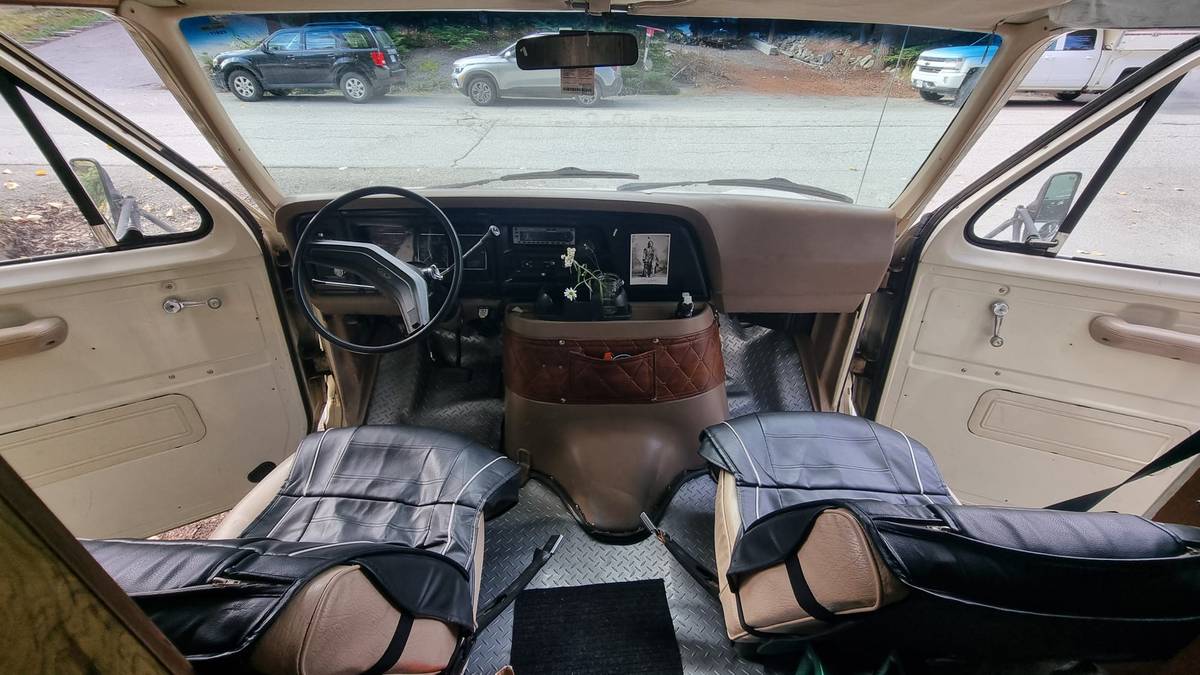 Ford-glendale-1981-custom-2