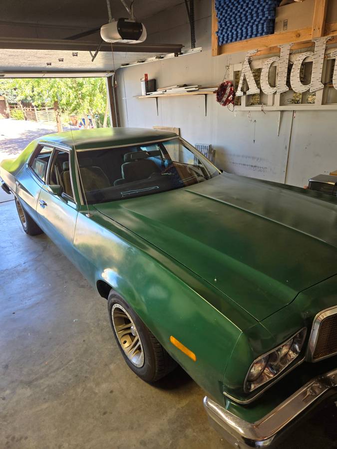 Ford-gran-torino-1974-green-2