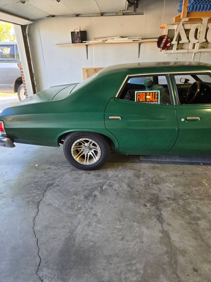 Ford-gran-torino-1974-green-3